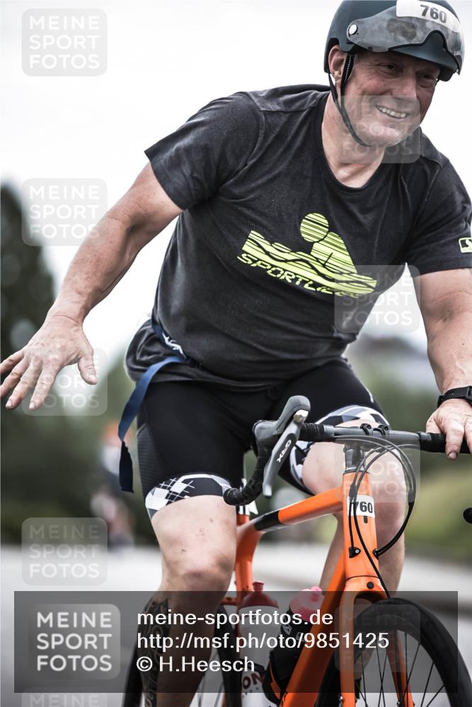 21.06.2026 - 29. Vierlanden-Triathlon H.Heesch http://msf.ph/oto/9851425 21.06.2026 12:02:40 Radfahren 760, 806, 878, 892 meine-sportfotos.de