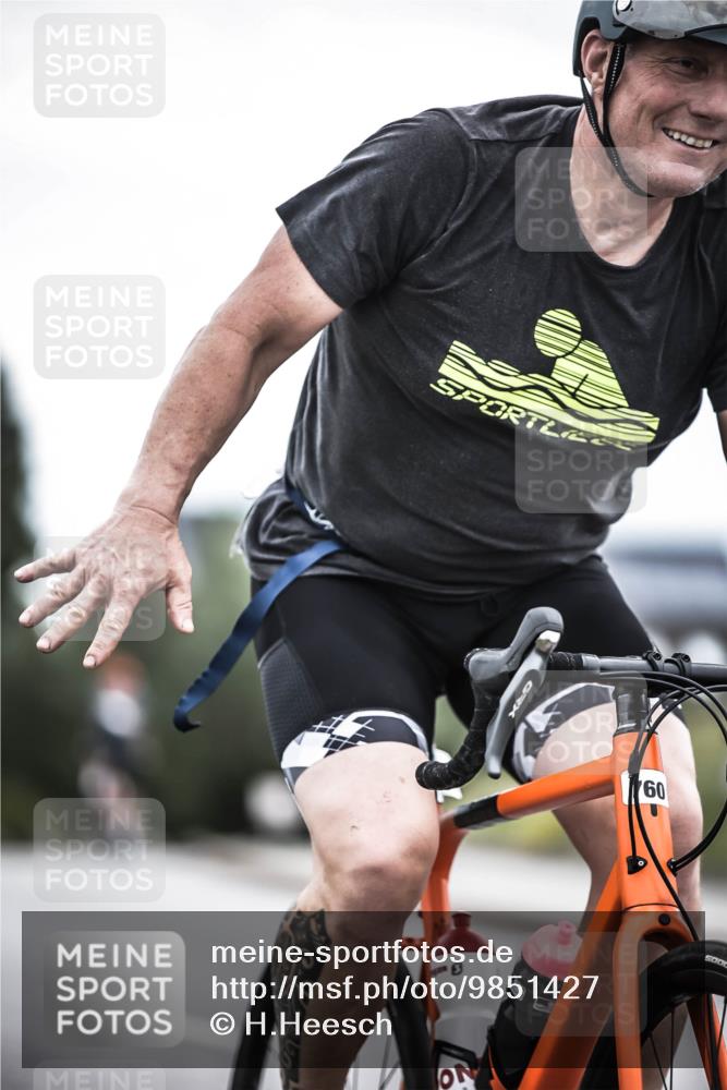 21.06.2026 - 29. Vierlanden-Triathlon H.Heesch http://msf.ph/oto/9851427 21.06.2026 12:02:40 Radfahren 760, 806, 878, 892 meine-sportfotos.de