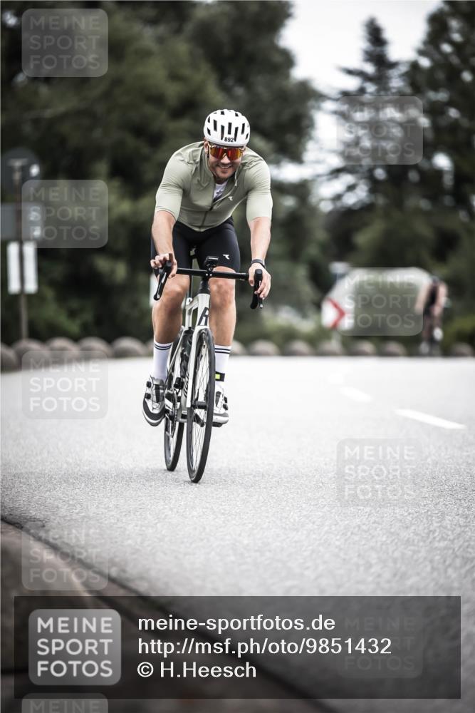 21.06.2026 - 29. Vierlanden-Triathlon H.Heesch http://msf.ph/oto/9851432 21.06.2026 12:02:44 Radfahren 760, 772, 806, 846, 869, 870, 881, 892 meine-sportfotos.de