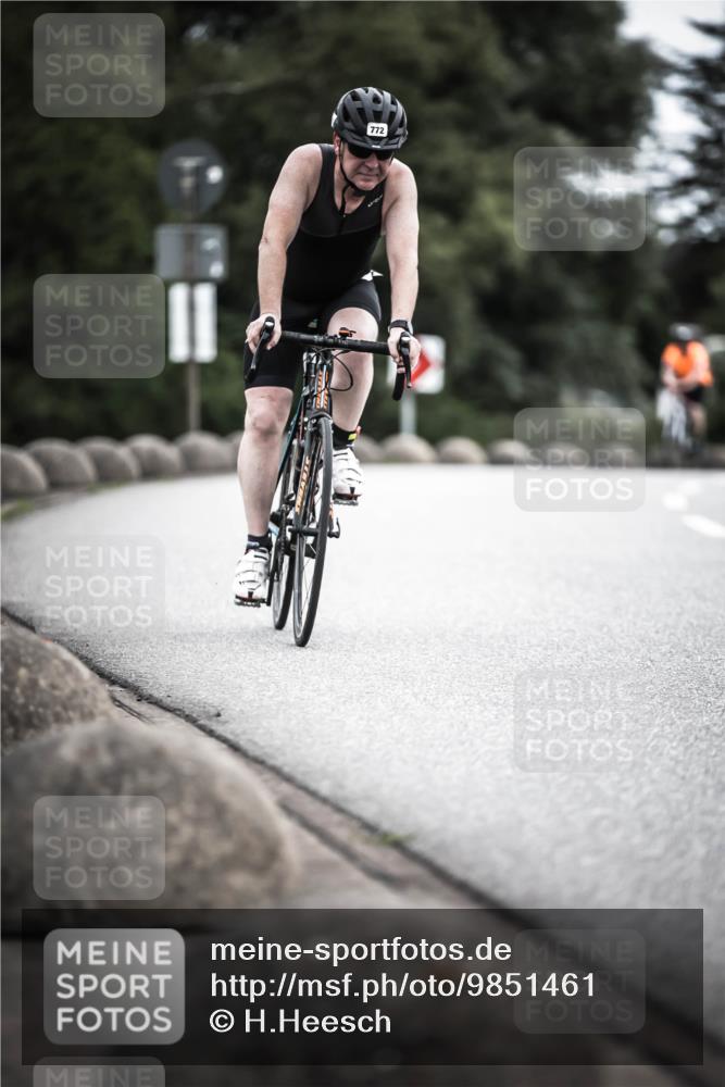21.06.2026 - 29. Vierlanden-Triathlon H.Heesch http://msf.ph/oto/9851461 21.06.2026 12:02:50 Radfahren 292, 772, 846, 866, 869, 870, 881 meine-sportfotos.de