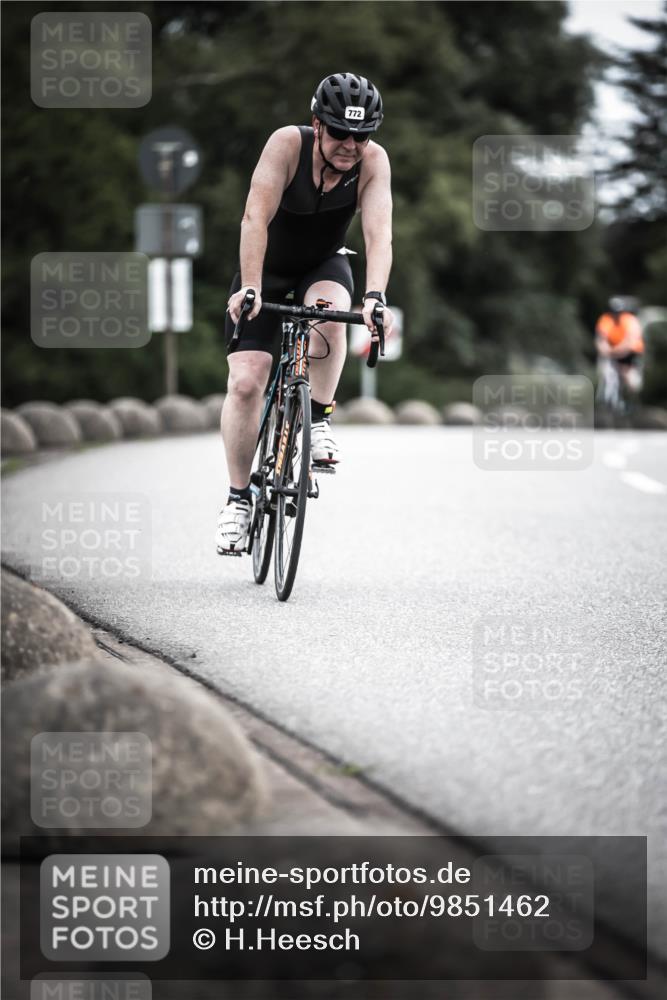 21.06.2026 - 29. Vierlanden-Triathlon H.Heesch http://msf.ph/oto/9851462 21.06.2026 12:02:50 Radfahren 292, 772, 846, 866, 869, 870, 881 meine-sportfotos.de