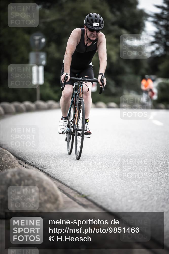 21.06.2026 - 29. Vierlanden-Triathlon H.Heesch http://msf.ph/oto/9851466 21.06.2026 12:02:50 Radfahren 292, 772, 846, 866, 869, 870, 881 meine-sportfotos.de