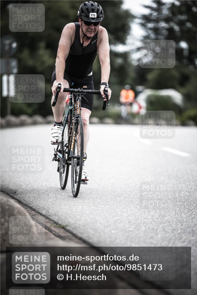 21.06.2026 - 29. Vierlanden-Triathlon H.Heesch http://msf.ph/oto/9851473 21.06.2026 12:02:50 Radfahren 292, 772, 846, 866, 869, 870, 881 meine-sportfotos.de