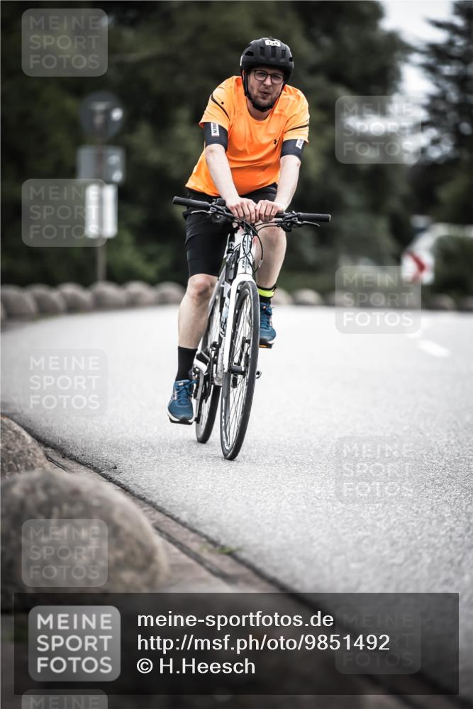 21.06.2026 - 29. Vierlanden-Triathlon H.Heesch http://msf.ph/oto/9851492 21.06.2026 12:02:57 Radfahren 292, 734, 866 meine-sportfotos.de