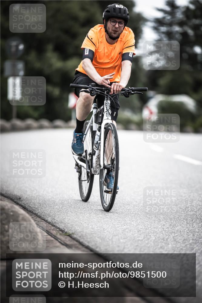 21.06.2026 - 29. Vierlanden-Triathlon H.Heesch http://msf.ph/oto/9851500 21.06.2026 12:02:57 Radfahren 292, 734, 866 meine-sportfotos.de