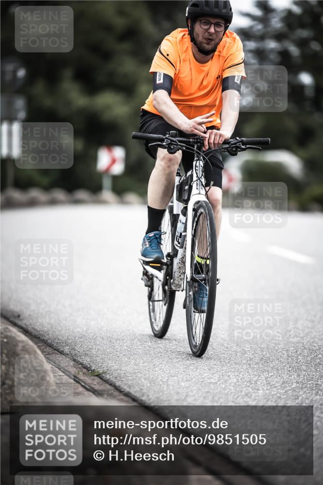 21.06.2026 - 29. Vierlanden-Triathlon H.Heesch http://msf.ph/oto/9851505 21.06.2026 12:02:57 Radfahren 292, 734, 866 meine-sportfotos.de