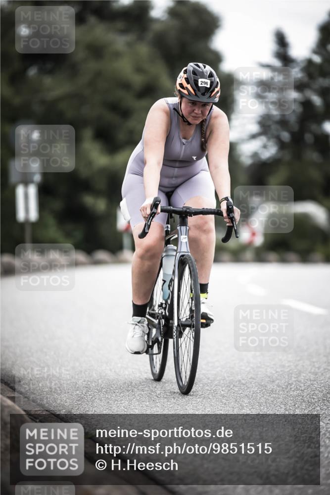 21.06.2026 - 29. Vierlanden-Triathlon H.Heesch http://msf.ph/oto/9851515 21.06.2026 12:03:10 Radfahren 296, 651, 666, 741 meine-sportfotos.de