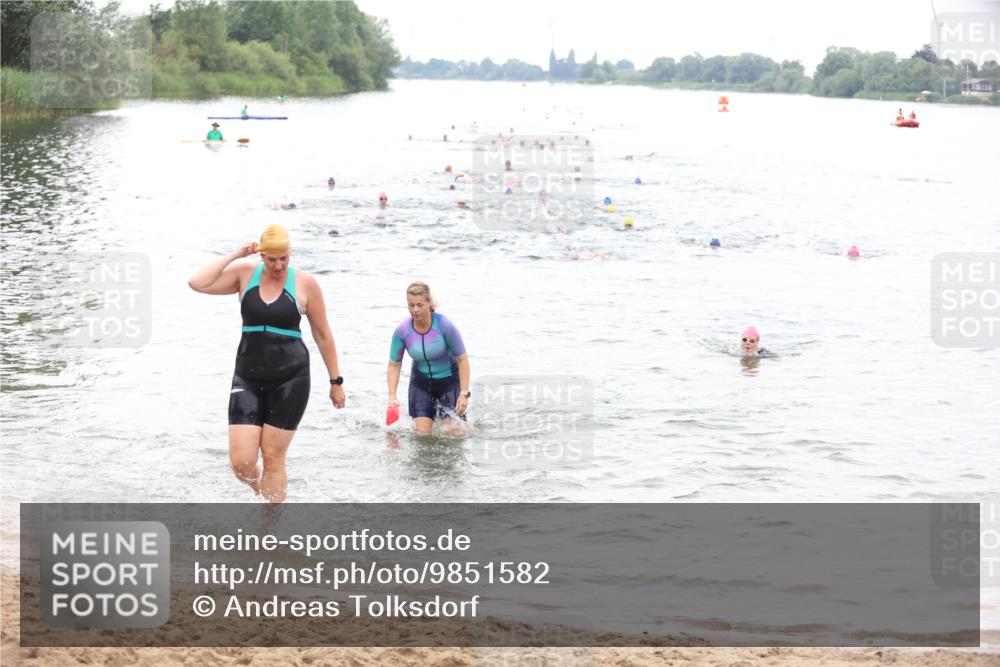 21.06.2026 - 29. Vierlanden-Triathlon Andreas Tolksdorf http://msf.ph/oto/9851582 21.06.2026 10:18:00 Schwimmen 514, 553, 557, 563, 565 meine-sportfotos.de