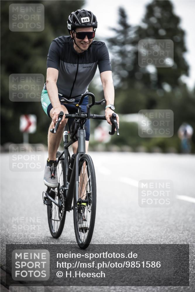 21.06.2026 - 29. Vierlanden-Triathlon H.Heesch http://msf.ph/oto/9851586 21.06.2026 12:03:53 Radfahren 819 meine-sportfotos.de
