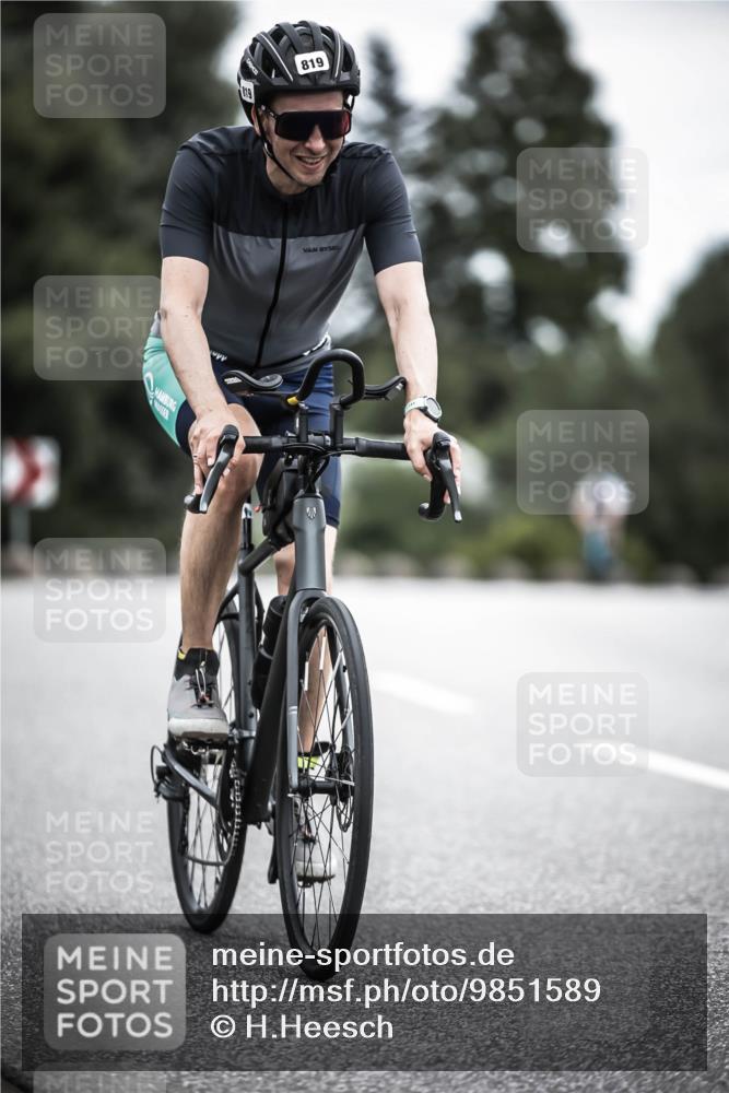 21.06.2026 - 29. Vierlanden-Triathlon H.Heesch http://msf.ph/oto/9851589 21.06.2026 12:03:53 Radfahren 819 meine-sportfotos.de