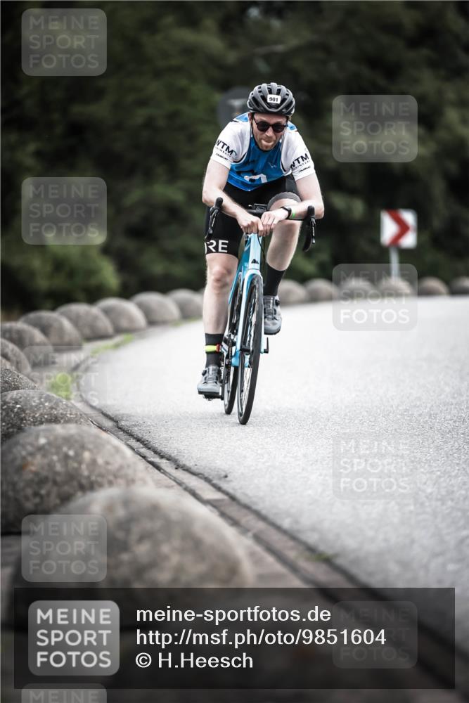 21.06.2026 - 29. Vierlanden-Triathlon H.Heesch http://msf.ph/oto/9851604 21.06.2026 12:04:00 Radfahren 901 meine-sportfotos.de