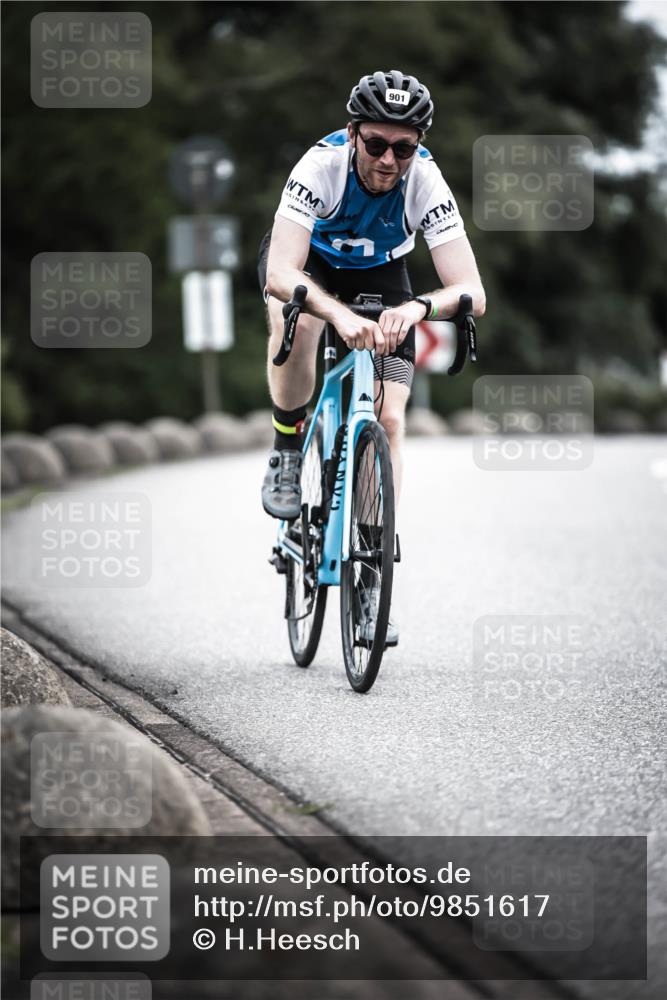 21.06.2026 - 29. Vierlanden-Triathlon H.Heesch http://msf.ph/oto/9851617 21.06.2026 12:04:01 Radfahren 901 meine-sportfotos.de