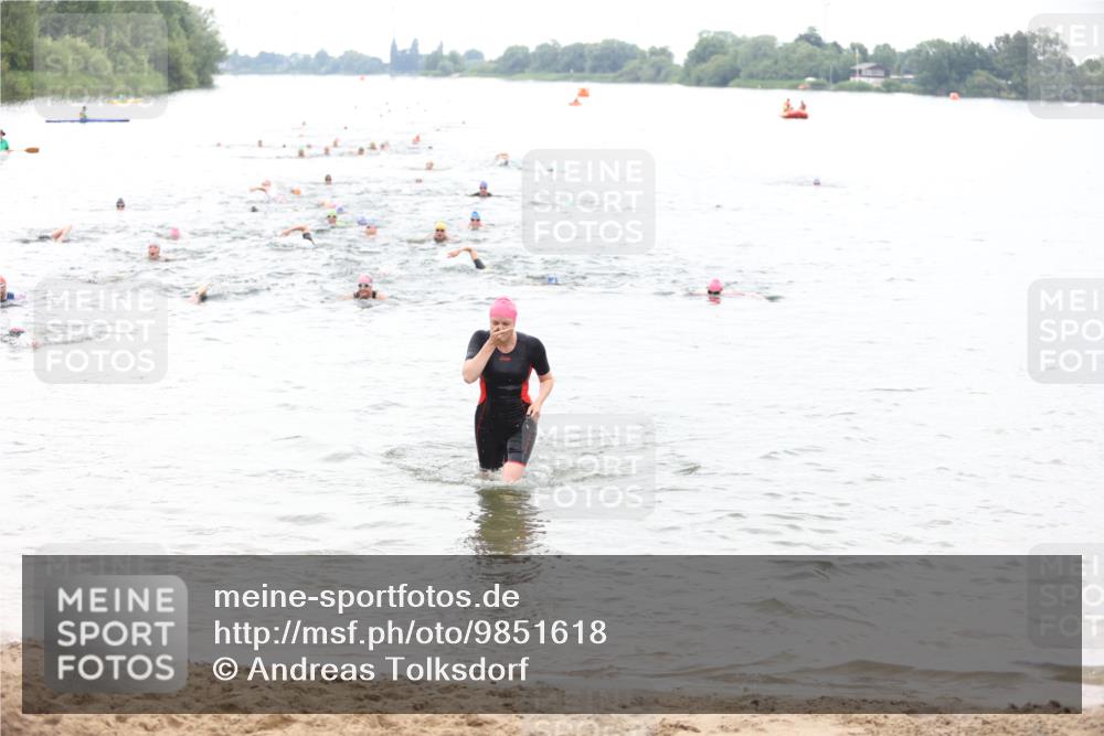 21.06.2026 - 29. Vierlanden-Triathlon Andreas Tolksdorf http://msf.ph/oto/9851618 21.06.2026 10:18:07 Schwimmen 494, 514, 565 meine-sportfotos.de