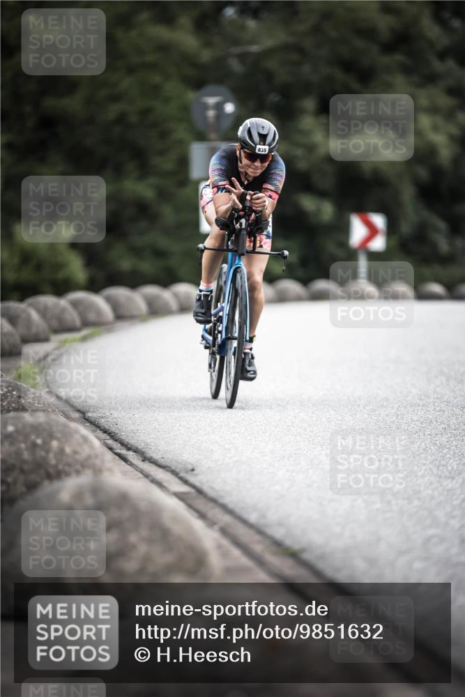 21.06.2026 - 29. Vierlanden-Triathlon H.Heesch http://msf.ph/oto/9851632 21.06.2026 12:04:09 Radfahren 269, 835, 890 meine-sportfotos.de