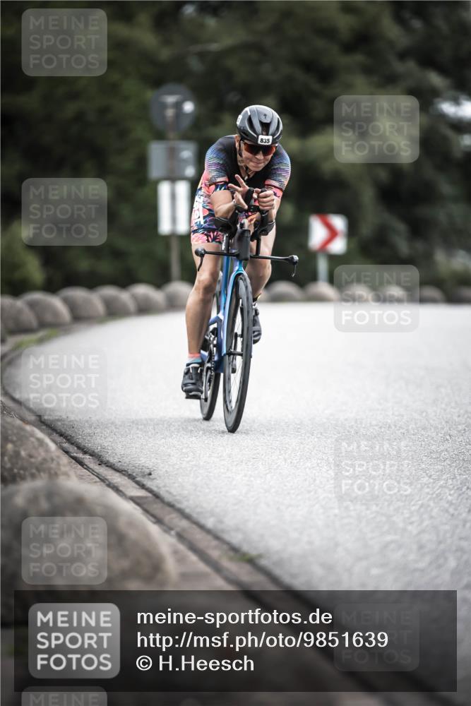 21.06.2026 - 29. Vierlanden-Triathlon H.Heesch http://msf.ph/oto/9851639 21.06.2026 12:04:09 Radfahren 269, 835, 890 meine-sportfotos.de