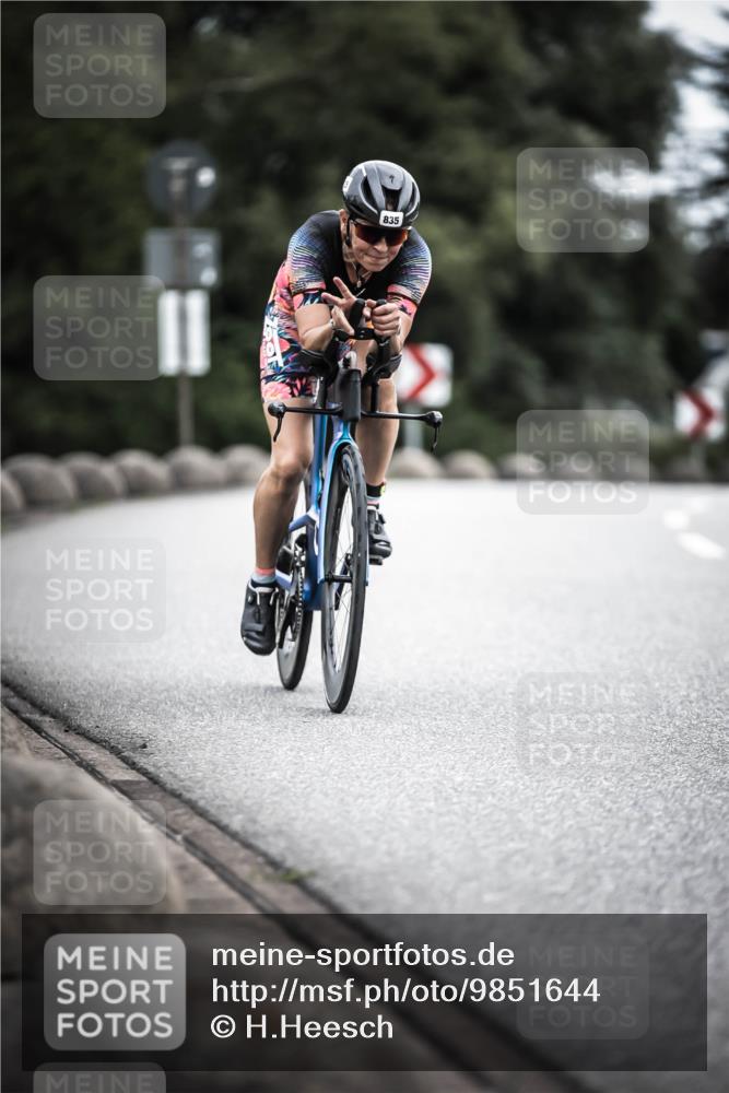 21.06.2026 - 29. Vierlanden-Triathlon H.Heesch http://msf.ph/oto/9851644 21.06.2026 12:04:09 Radfahren 269, 835, 890 meine-sportfotos.de