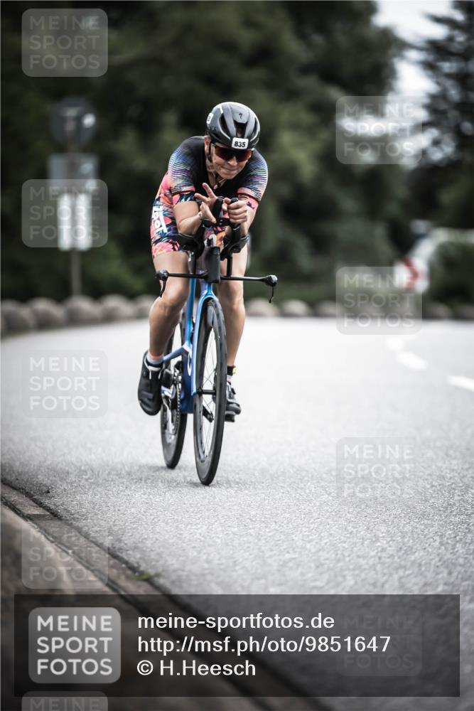 21.06.2026 - 29. Vierlanden-Triathlon H.Heesch http://msf.ph/oto/9851647 21.06.2026 12:04:09 Radfahren 269, 835, 890 meine-sportfotos.de