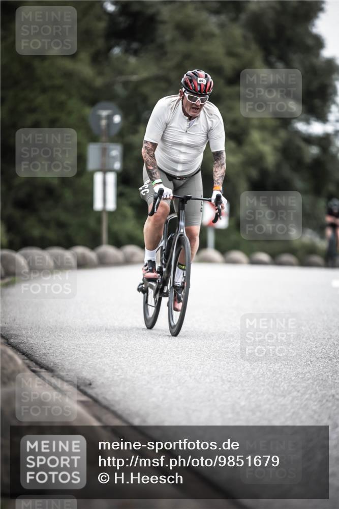 21.06.2026 - 29. Vierlanden-Triathlon H.Heesch http://msf.ph/oto/9851679 21.06.2026 12:04:22 Radfahren 863, 893, 894, 900 meine-sportfotos.de