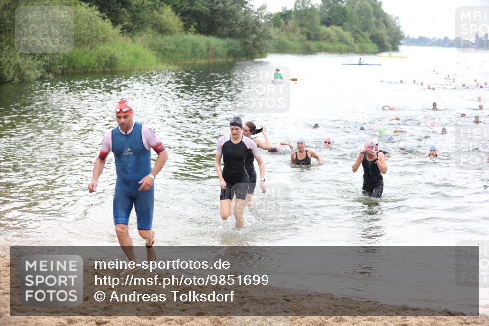 21.06.2026 - 29. Vierlanden-Triathlon Andreas Tolksdorf http://msf.ph/oto/9851699 21.06.2026 10:18:22 Schwimmen 499, 513, 539, 571, 582, 592, 605, 606, 618 meine-sportfotos.de
