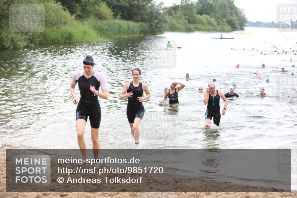 21.06.2026 - 29. Vierlanden-Triathlon Andreas Tolksdorf http://msf.ph/oto/9851720 21.06.2026 10:18:24 Schwimmen 368, 499, 513, 539, 571, 582, 592, 605, 606, 608, 618 meine-sportfotos.de