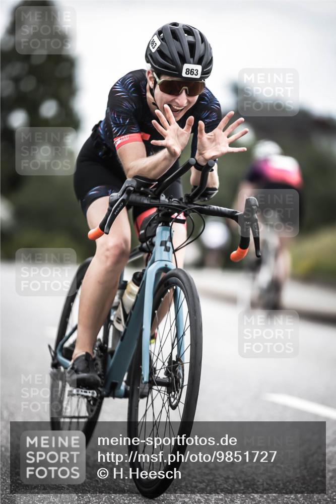 21.06.2026 - 29. Vierlanden-Triathlon H.Heesch http://msf.ph/oto/9851727 21.06.2026 12:04:28 Radfahren 863 meine-sportfotos.de