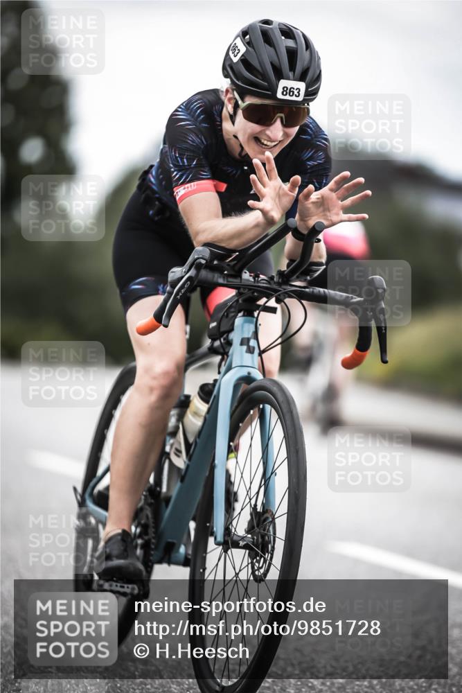 21.06.2026 - 29. Vierlanden-Triathlon H.Heesch http://msf.ph/oto/9851728 21.06.2026 12:04:28 Radfahren 863 meine-sportfotos.de