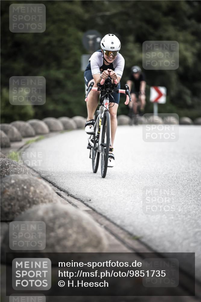 21.06.2026 - 29. Vierlanden-Triathlon H.Heesch http://msf.ph/oto/9851735 21.06.2026 12:04:49 Radfahren 766, 828 meine-sportfotos.de