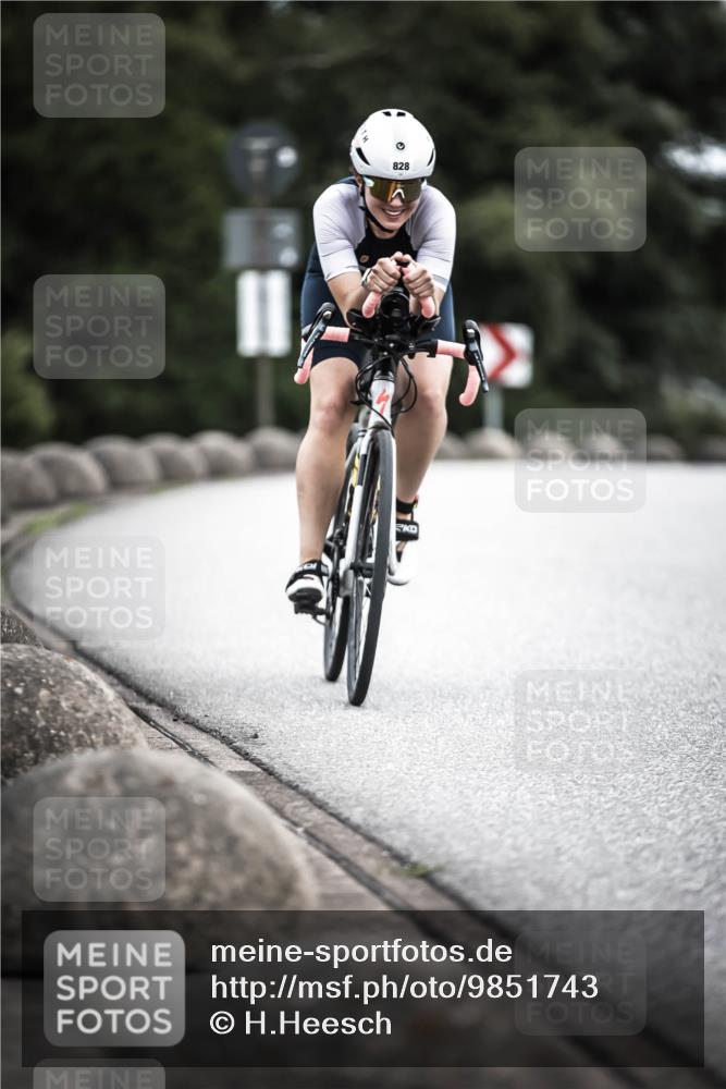21.06.2026 - 29. Vierlanden-Triathlon H.Heesch http://msf.ph/oto/9851743 21.06.2026 12:04:49 Radfahren 766, 828 meine-sportfotos.de