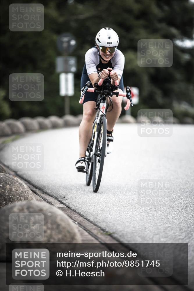 21.06.2026 - 29. Vierlanden-Triathlon H.Heesch http://msf.ph/oto/9851745 21.06.2026 12:04:49 Radfahren 766, 828 meine-sportfotos.de