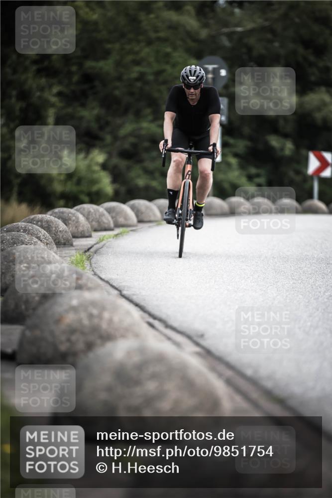 21.06.2026 - 29. Vierlanden-Triathlon H.Heesch http://msf.ph/oto/9851754 21.06.2026 12:04:52 Radfahren 766, 828 meine-sportfotos.de