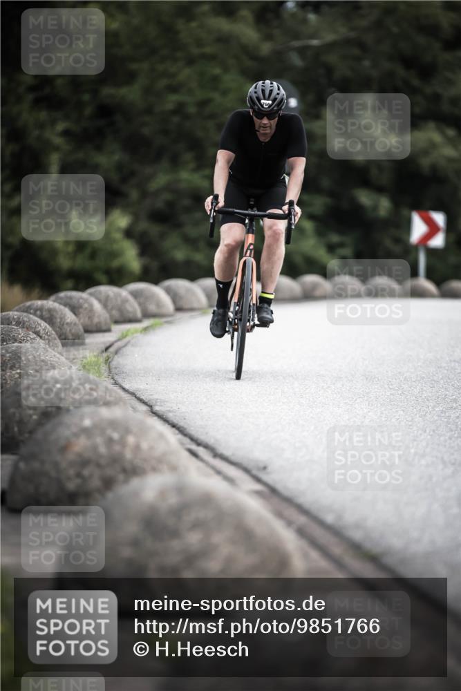 21.06.2026 - 29. Vierlanden-Triathlon H.Heesch http://msf.ph/oto/9851766 21.06.2026 12:04:52 Radfahren 766, 828 meine-sportfotos.de