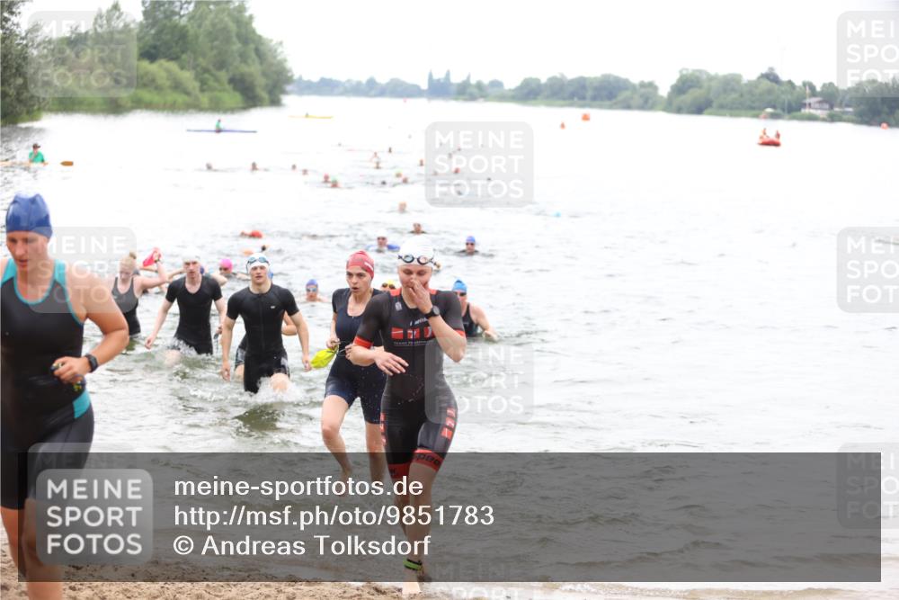 21.06.2026 - 29. Vierlanden-Triathlon Andreas Tolksdorf http://msf.ph/oto/9851783 21.06.2026 10:18:31 Schwimmen 368, 391, 499, 510, 513, 516, 539, 558, 582, 583, 590, 605, 608 meine-sportfotos.de