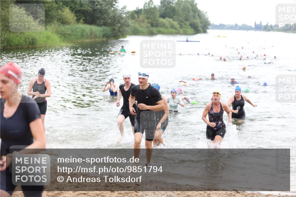 21.06.2026 - 29. Vierlanden-Triathlon Andreas Tolksdorf http://msf.ph/oto/9851794 21.06.2026 10:18:34 Schwimmen 368, 391, 490, 510, 511, 513, 516, 539, 558, 582, 583, 590, 605, 608 meine-sportfotos.de