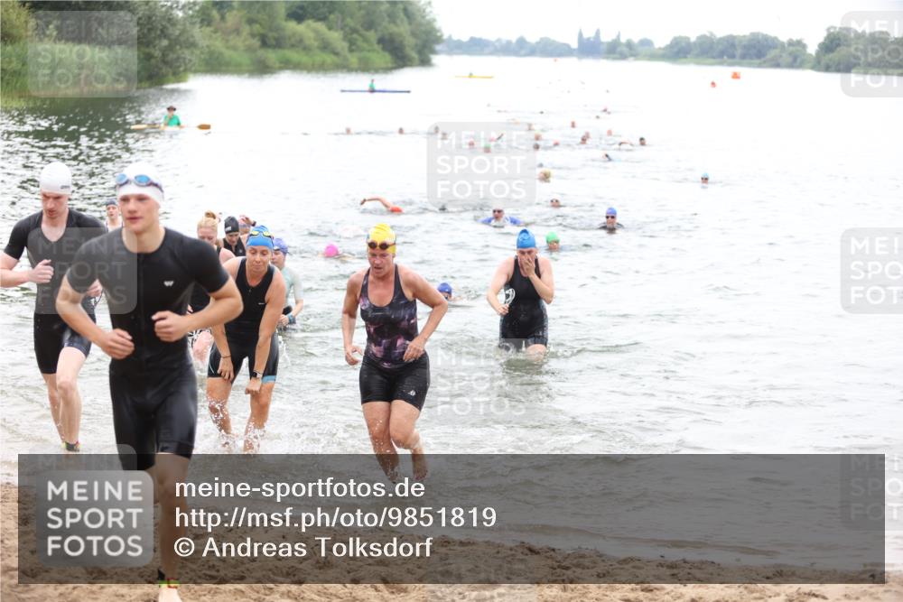 21.06.2026 - 29. Vierlanden-Triathlon Andreas Tolksdorf http://msf.ph/oto/9851819 21.06.2026 10:18:35 Schwimmen 368, 391, 490, 510, 511, 513, 516, 539, 558, 582, 583, 590, 605, 608 meine-sportfotos.de