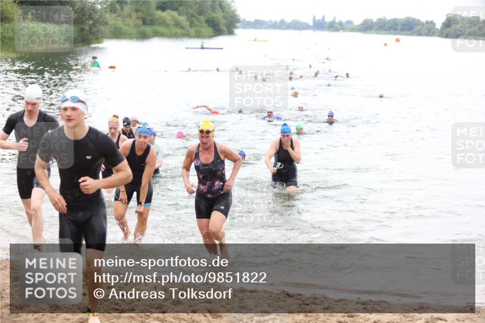 21.06.2026 - 29. Vierlanden-Triathlon Andreas Tolksdorf http://msf.ph/oto/9851822 21.06.2026 10:18:35 Schwimmen 368, 391, 490, 510, 511, 513, 516, 539, 558, 582, 583, 590, 605, 608 meine-sportfotos.de