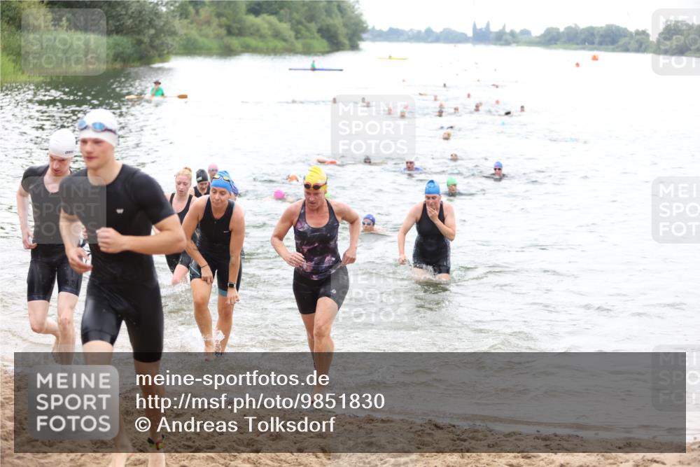 21.06.2026 - 29. Vierlanden-Triathlon Andreas Tolksdorf http://msf.ph/oto/9851830 21.06.2026 10:18:36 Schwimmen 368, 391, 482, 490, 510, 511, 513, 516, 539, 558, 582, 583, 590, 605, 608 meine-sportfotos.de
