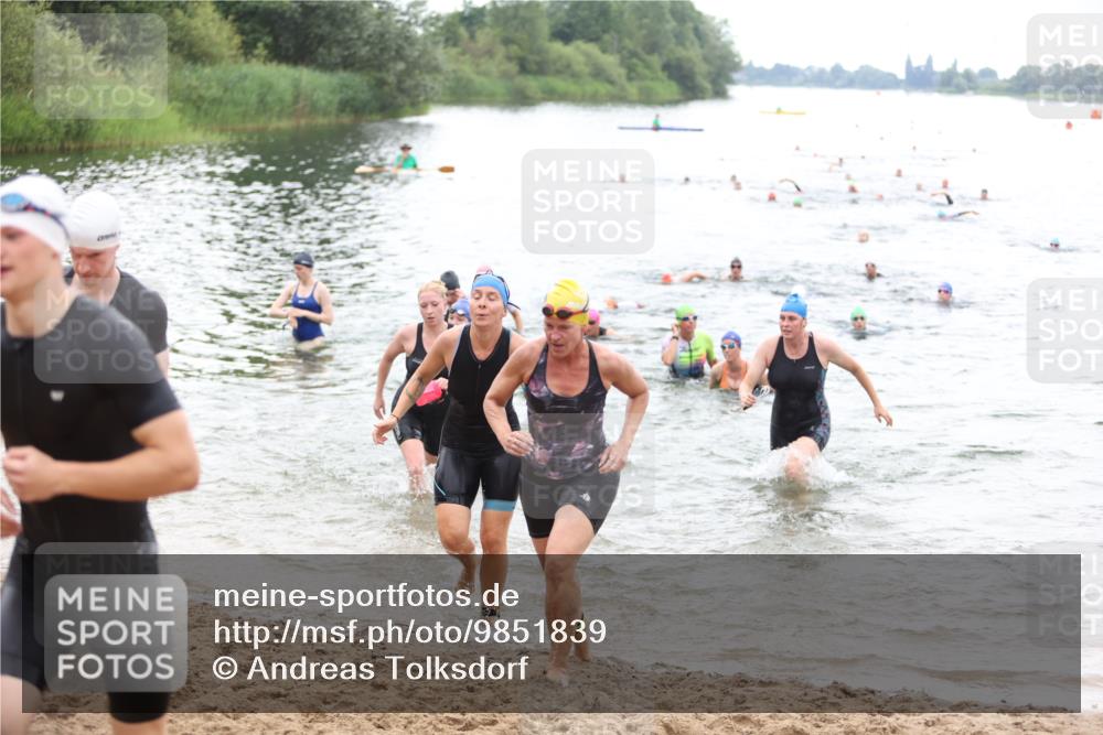 21.06.2026 - 29. Vierlanden-Triathlon Andreas Tolksdorf http://msf.ph/oto/9851839 21.06.2026 10:18:36 Schwimmen 368, 391, 482, 490, 510, 511, 513, 516, 539, 558, 582, 583, 590, 605, 608 meine-sportfotos.de