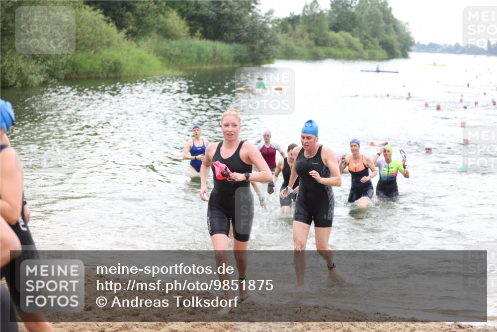 21.06.2026 - 29. Vierlanden-Triathlon Andreas Tolksdorf http://msf.ph/oto/9851875 21.06.2026 10:18:39 Schwimmen 368, 391, 482, 490, 510, 511, 516, 556, 558, 583, 590, 601, 608 meine-sportfotos.de