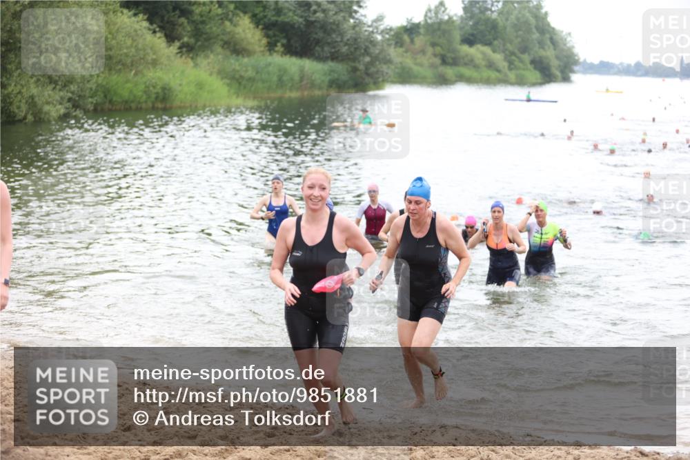 21.06.2026 - 29. Vierlanden-Triathlon Andreas Tolksdorf http://msf.ph/oto/9851881 21.06.2026 10:18:39 Schwimmen 368, 391, 482, 490, 510, 511, 516, 556, 558, 583, 590, 601, 608 meine-sportfotos.de