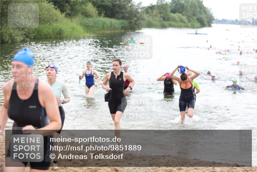 21.06.2026 - 29. Vierlanden-Triathlon Andreas Tolksdorf http://msf.ph/oto/9851889 21.06.2026 10:18:41 Schwimmen 391, 482, 490, 510, 511, 516, 556, 558, 583, 590, 601 meine-sportfotos.de