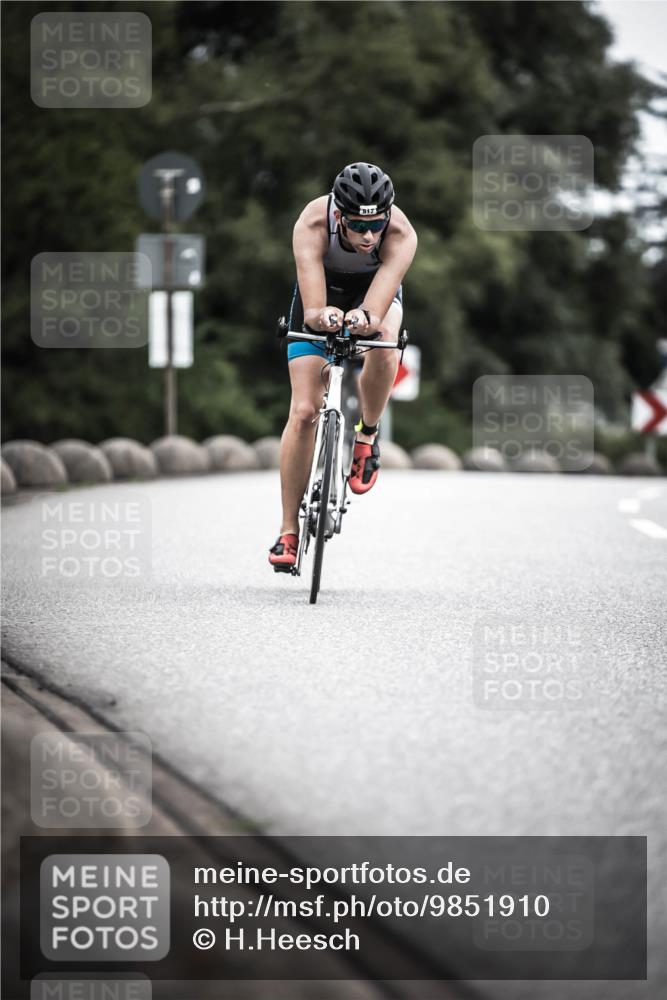 21.06.2026 - 29. Vierlanden-Triathlon H.Heesch http://msf.ph/oto/9851910 21.06.2026 12:05:21 Radfahren 637, 776, 897, 917 meine-sportfotos.de