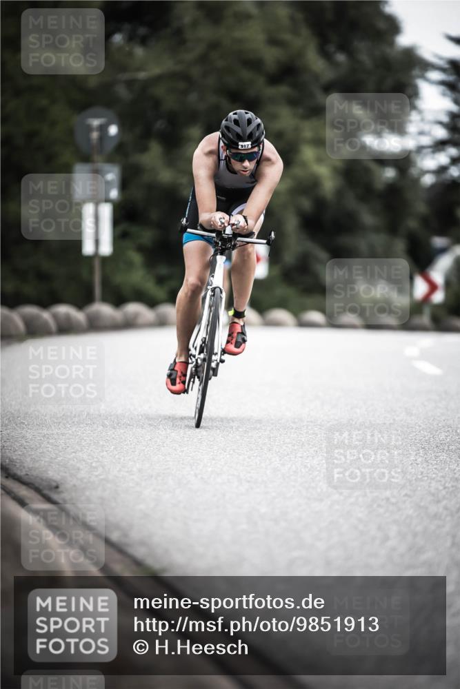 21.06.2026 - 29. Vierlanden-Triathlon H.Heesch http://msf.ph/oto/9851913 21.06.2026 12:05:21 Radfahren 637, 776, 897, 917 meine-sportfotos.de