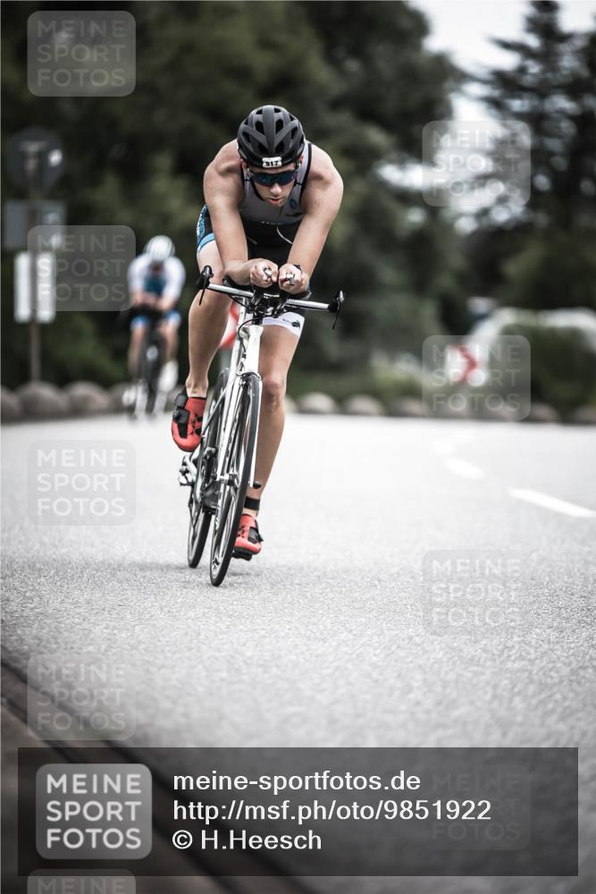 21.06.2026 - 29. Vierlanden-Triathlon H.Heesch http://msf.ph/oto/9851922 21.06.2026 12:05:21 Radfahren 637, 776, 897, 917 meine-sportfotos.de