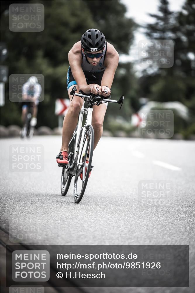 21.06.2026 - 29. Vierlanden-Triathlon H.Heesch http://msf.ph/oto/9851926 21.06.2026 12:05:21 Radfahren 637, 776, 897, 917 meine-sportfotos.de