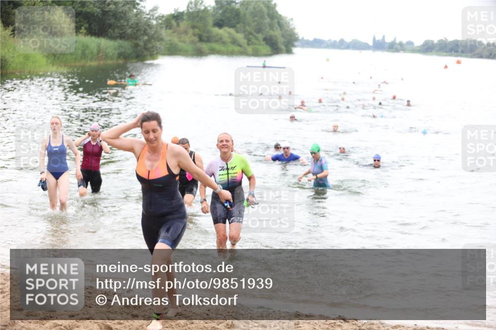 21.06.2026 - 29. Vierlanden-Triathlon Andreas Tolksdorf http://msf.ph/oto/9851939 21.06.2026 10:18:44 Schwimmen 482, 490, 492, 510, 511, 524, 551, 556, 558, 590, 601 meine-sportfotos.de
