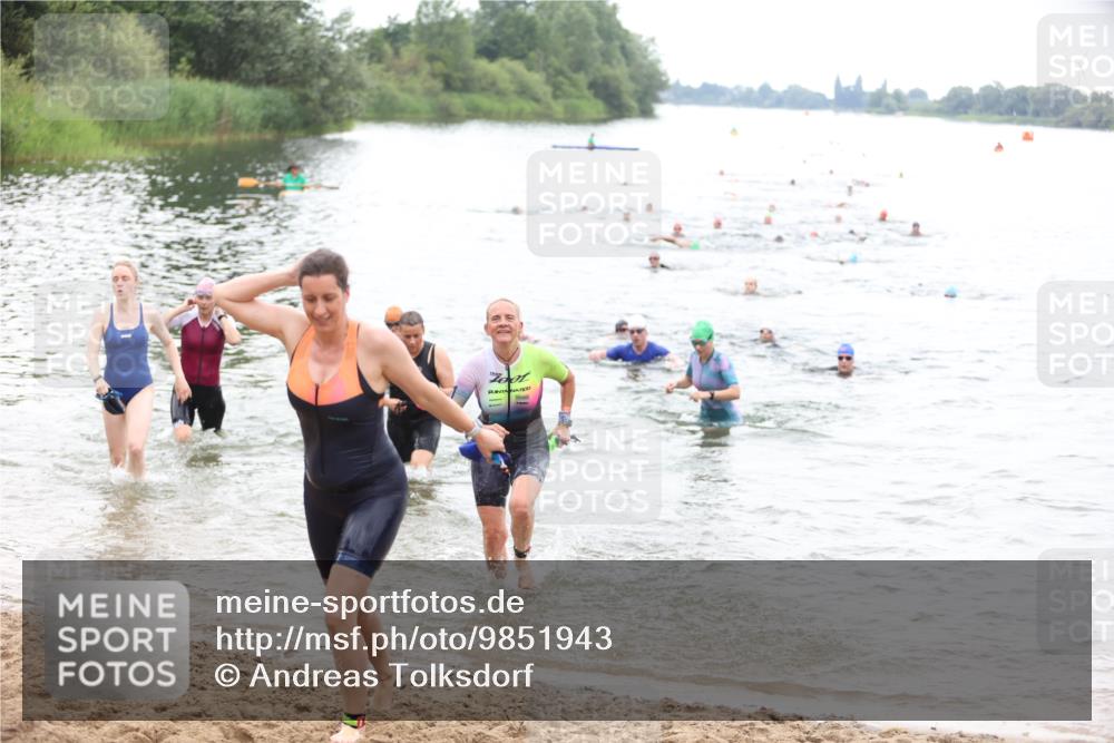 21.06.2026 - 29. Vierlanden-Triathlon Andreas Tolksdorf http://msf.ph/oto/9851943 21.06.2026 10:18:44 Schwimmen 482, 490, 492, 510, 511, 524, 551, 556, 558, 590, 601 meine-sportfotos.de