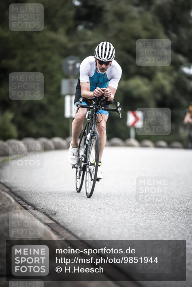21.06.2026 - 29. Vierlanden-Triathlon H.Heesch http://msf.ph/oto/9851944 21.06.2026 12:05:24 Radfahren 637, 776, 831, 897, 917 meine-sportfotos.de