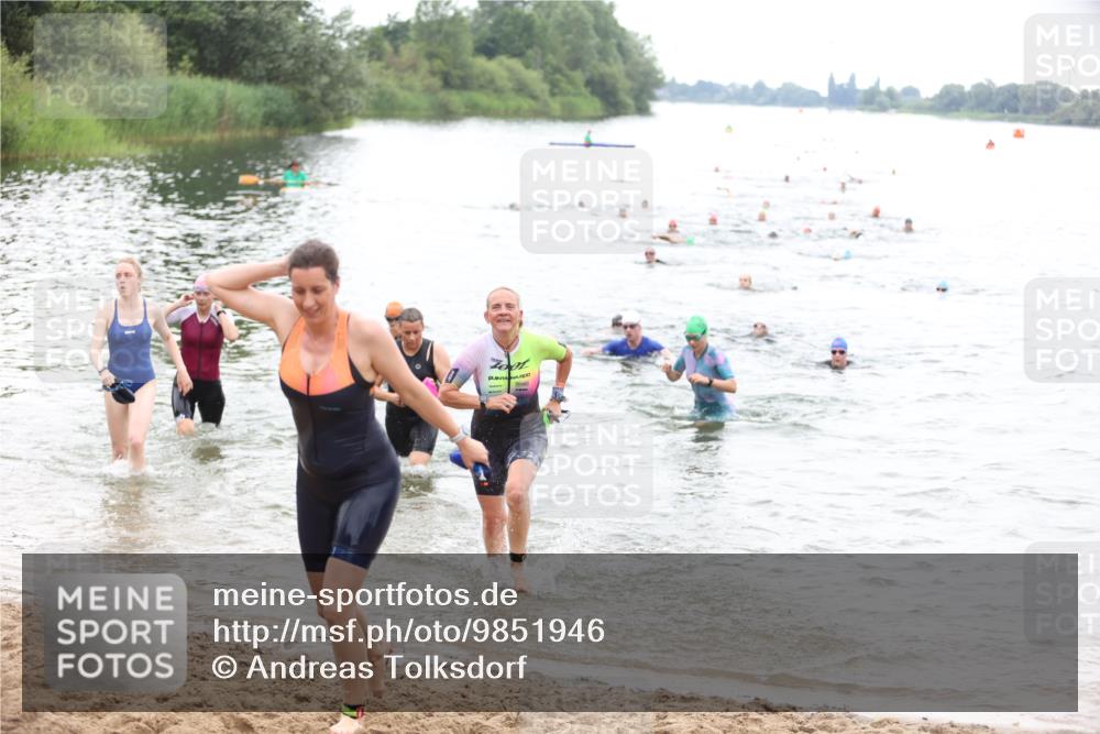 21.06.2026 - 29. Vierlanden-Triathlon Andreas Tolksdorf http://msf.ph/oto/9851946 21.06.2026 10:18:44 Schwimmen 482, 490, 492, 510, 511, 524, 551, 556, 558, 590, 601 meine-sportfotos.de