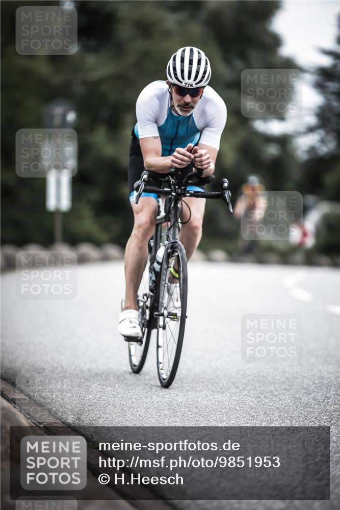 21.06.2026 - 29. Vierlanden-Triathlon H.Heesch http://msf.ph/oto/9851953 21.06.2026 12:05:24 Radfahren 637, 776, 831, 897, 917 meine-sportfotos.de