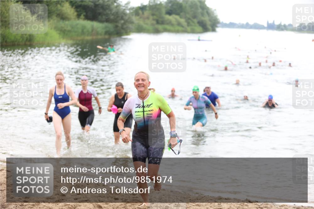 21.06.2026 - 29. Vierlanden-Triathlon Andreas Tolksdorf http://msf.ph/oto/9851974 21.06.2026 10:18:47 Schwimmen 355, 482, 490, 492, 510, 511, 524, 551, 556, 601 meine-sportfotos.de